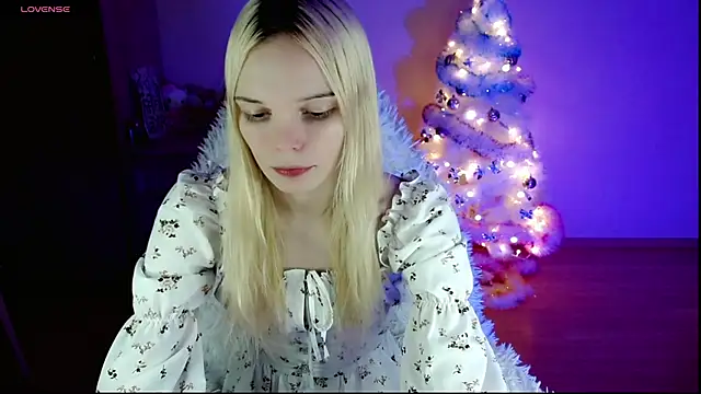 Snapshot of Emily_Nyaffee chatting on 01.15.25 Emily Nyaffee online show from 01.15.25