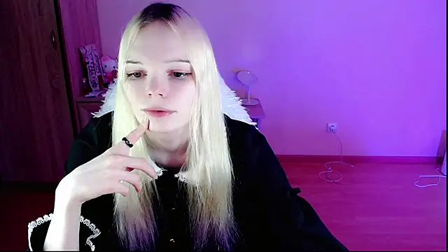 Snapshot of Emily_Nyaffee chatting on 01.26.25 Emily Nyaffee online show from 01.26.25