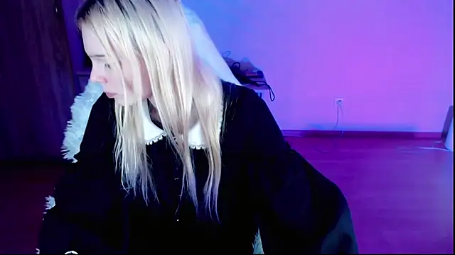 Snapshot of Emily_Nyaffee chatting on 02.01.25 Emily Nyaffee online show from 02.01.25