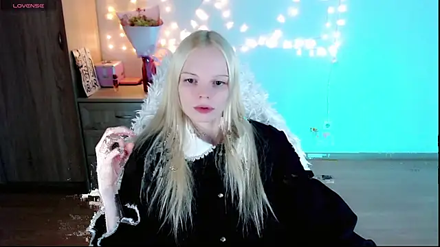 Snapshot of Emily_Nyaffee chatting on 03.02.25 Emily Nyaffee online show from 03.02.25