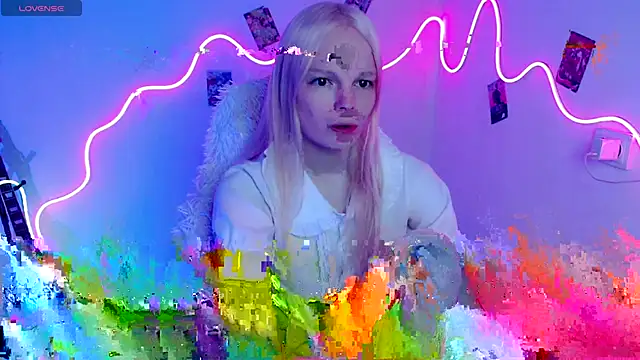 Snapshot of Emily_Nyaffee chatting on 10.01.25 Emily Nyaffee online show from 10.01.25