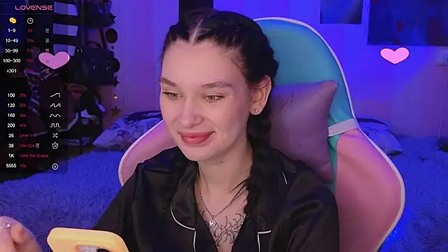 Amanda Tender online show from 01.07.25