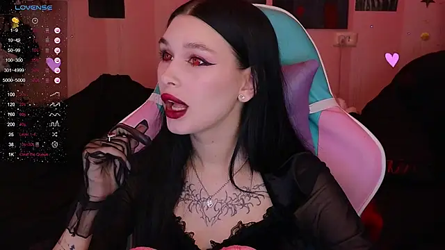 Amanda Tender online show from 02.18.25