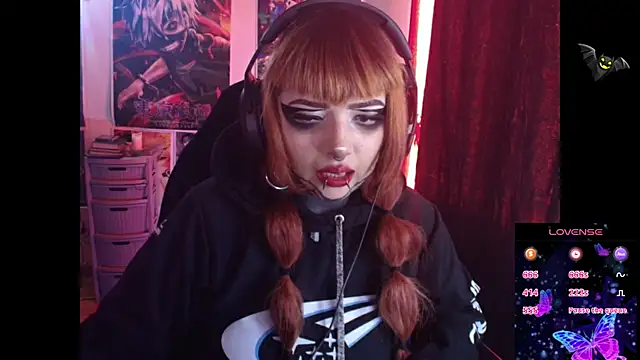 Snapshot of linda_mort chatting on 05.06.26 linda mort online show from 05.06.26