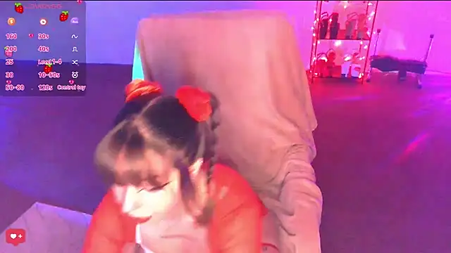 PetiteAngel666 online show from 12.18.25