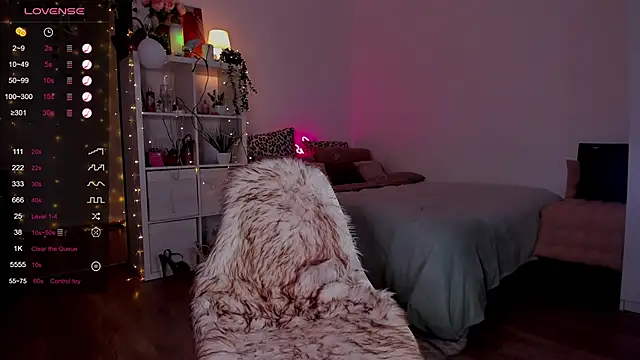 MissLovex online show from 01.14.25