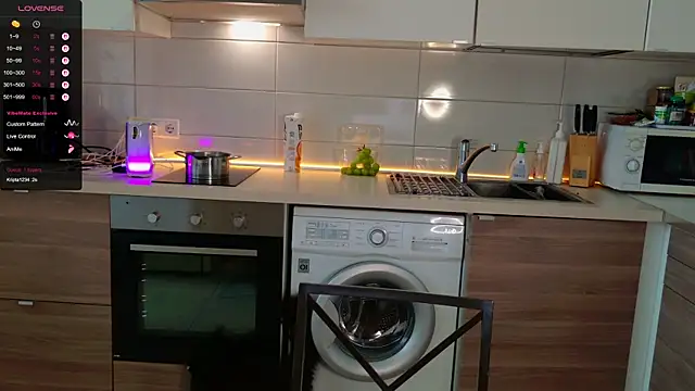 MissLovex online show from 11.25.25