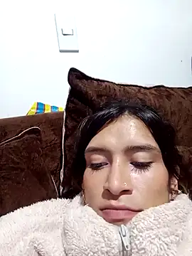Snapshot of Queen_camila chatting on 01.18.25 Queen camila online show from 01.18.25