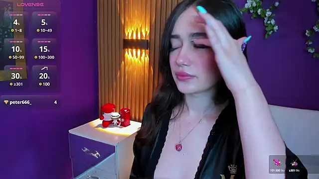 Snapshot of Kate_Amaretto_ chatting on 12.07.24 Kate Amaretto  online show from 12.07.24