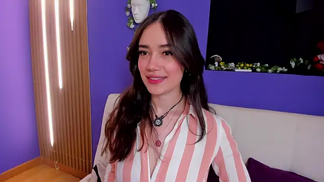 Snapshot of Kate_Amaretto_ chatting on 09.18.25 Kate Amaretto  online show from 09.18.25