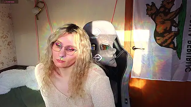 Lori Myaf online show from 02.24.26