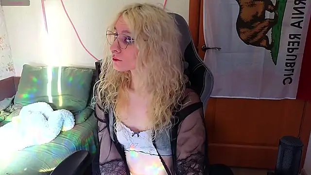 Lori Myaf online show from 04.14.26