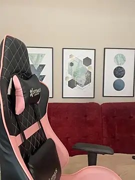 DianaHopson online show from 03.20.25