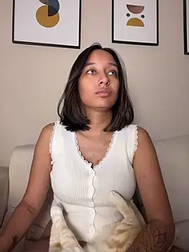 Snapshot of DianaHopson chatting on 07.19.26 DianaHopson online show from 07.19.26