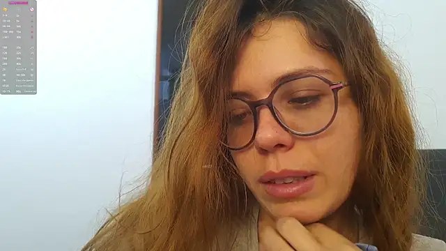 Snapshot of irinasweet27 chatting on 12.05.24 irinasweet27 online show from 12.05.24