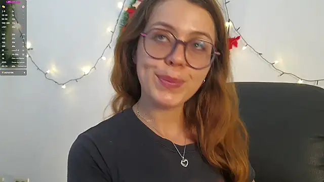 Snapshot of irinasweet27 chatting on 12.15.24 irinasweet27 online show from 12.15.24