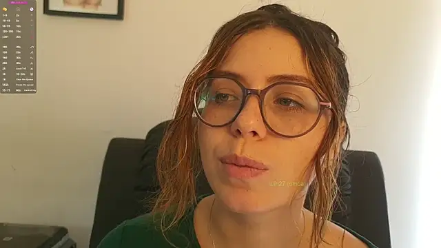 Snapshot of irinasweet27 chatting on 02.22.25 irinasweet27 online show from 02.22.25
