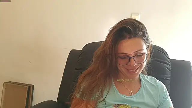 Snapshot of irinasweet27 chatting on 03.09.25 irinasweet27 online show from 03.09.25
