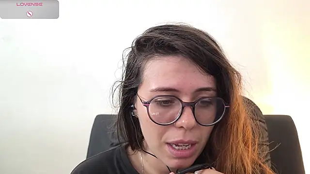 Snapshot of irinasweet27 chatting on 09.16.25 irinasweet27 online show from 09.16.25