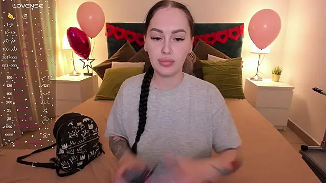 missAngellina online show from 02.20.25