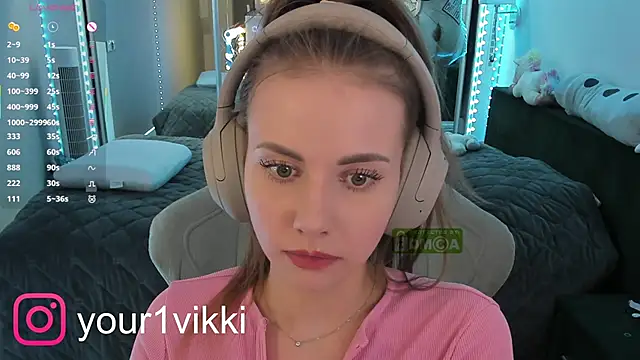 Vikki Cheese online show from 02.22.25