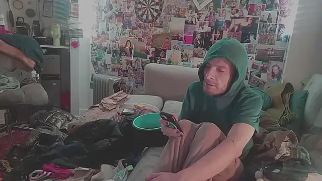 DownstairsSky online show from 02.04.25