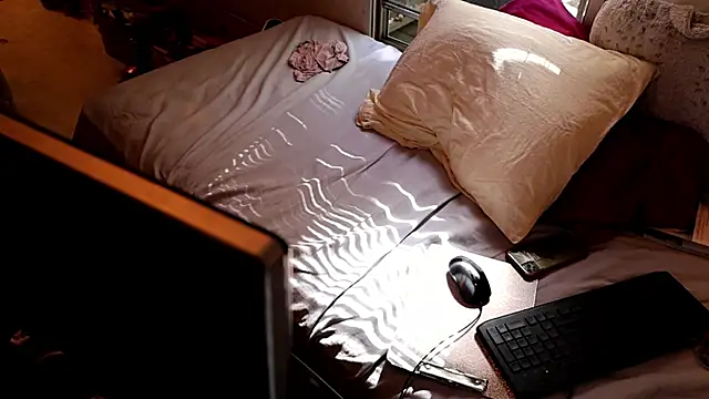 xxpixeyxx online show from 10.15.25