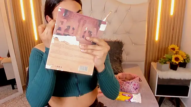 Andrys  online show from 10.02.25