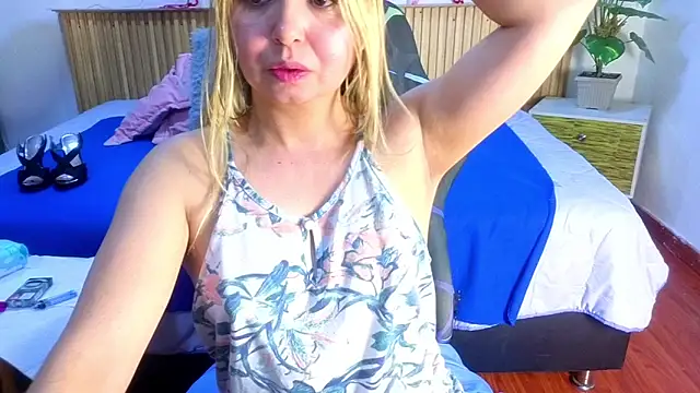 Snapshot of rose_meyer chatting on 04.26.26 rose meyer online show from 04.26.26