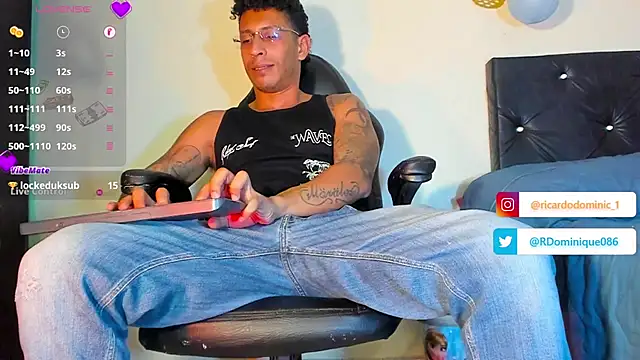 FuckHardlove online show from 12.22.24