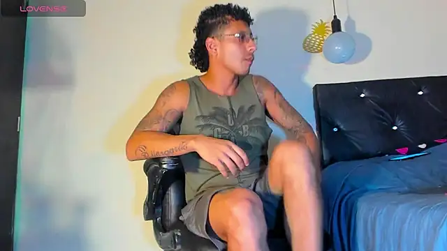 FuckHardlove online show from 12.29.24