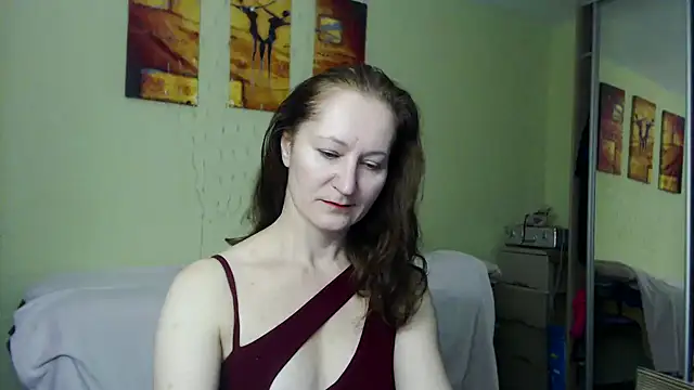 AmellyGrand online show from 12.19.24