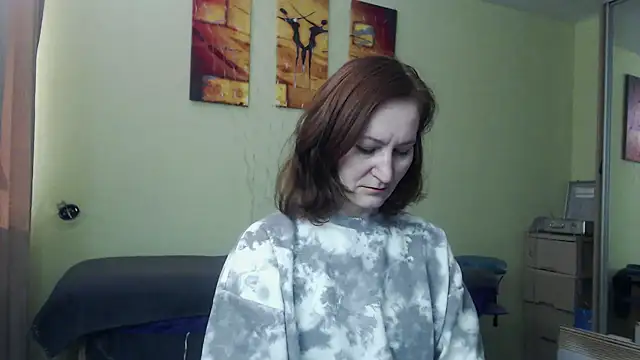 AmellyGrand online show from 02.13.25