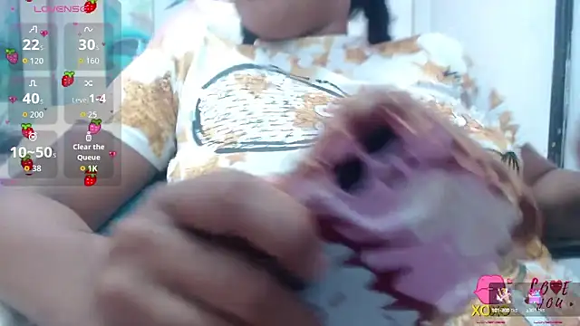 Snapshot of alegriamartinez chatting on 10.08.25 alegriamartinez online show from 10.08.25