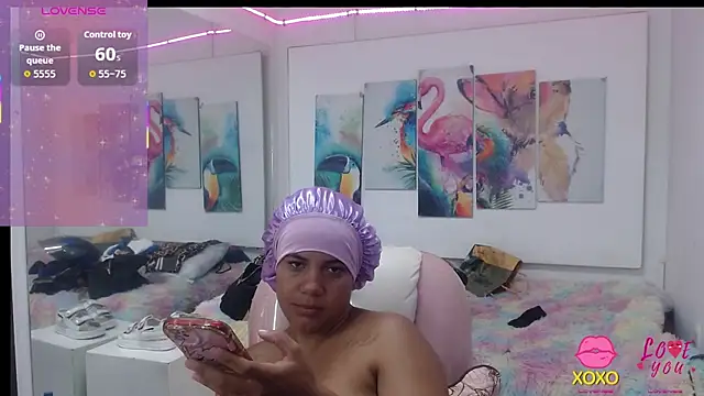 Snapshot of alegriamartinez chatting on 10.23.25 alegriamartinez online show from 10.23.25