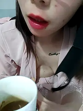 I AM NOT A SLUT online show from 12.16.24