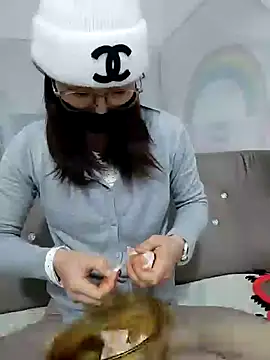 I AM NOT A SLUT online show from 12.19.24