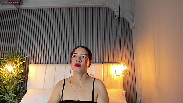 SaraRiley online show from 11.10.25