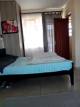 skiihot online show from 12.15.25