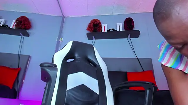 Coco Kiss online show from 11.07.25