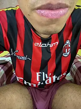 Snapshot of MoiseXxx_777 chatting on 12.12.24 MoiseXxx 777 online show from 12.12.24