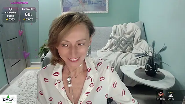 Snapshot of HornyMilf_777 chatting on 05.20.26 HornyMilf 777 online show from 05.20.26