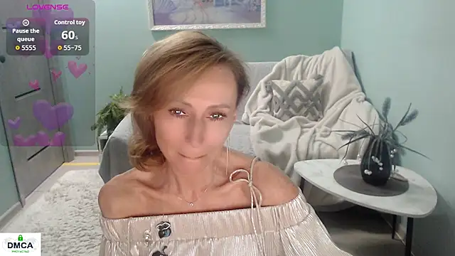 Snapshot of HornyMilf_777 chatting on 05.21.26 HornyMilf 777 online show from 05.21.26