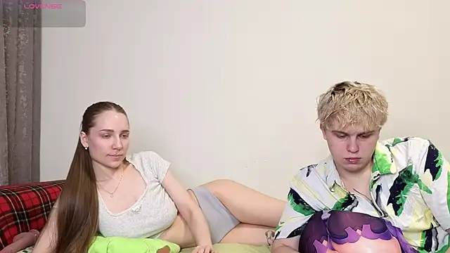 Emily and Ilumi online show from 02.27.26