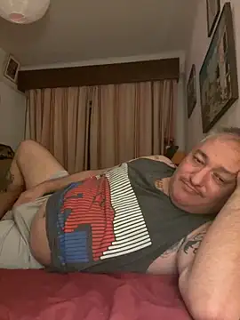 Snapshot of Russirayu chatting on 10.10.25 Russirayu online show from 10.10.25