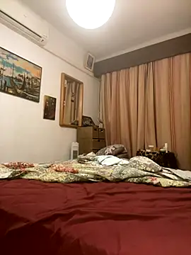 Snapshot of Russirayu chatting on 10.17.25 Russirayu online show from 10.17.25