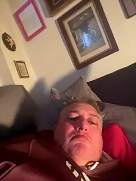 Snapshot of Russirayu chatting on 01.08.26 Russirayu online show from 01.08.26