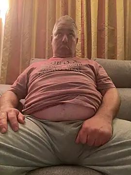 Snapshot of Russirayu chatting on 03.04.26 Russirayu online show from 03.04.26