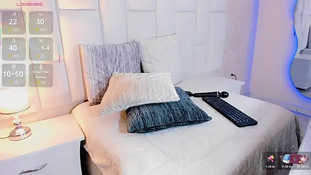 andrea alvarz online show from 12.21.25