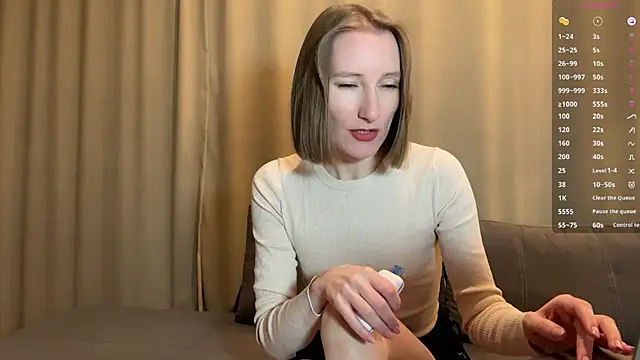 MonikaBos online show from 02.24.25